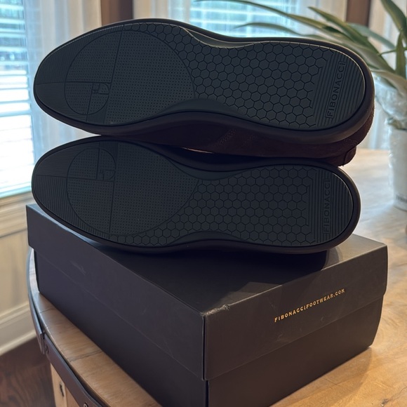 New Fibonacci Footwear - Picture 5 of 10